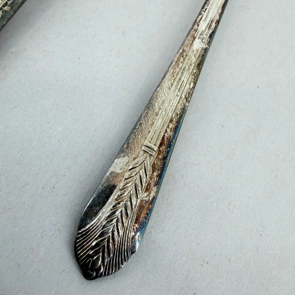 Wm Rogers Silverplate Allure Wheat Teaspoons Set of 2 Vintage Flatware Replace